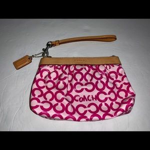 COACH LIGHT PINK/HOT PINK WRISTLET
